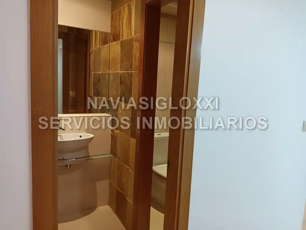 Bathroom of Office for sale in Vigo 