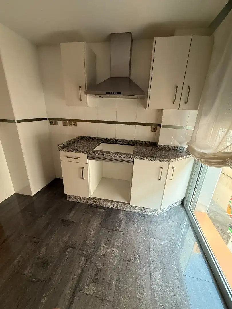 Kitchen of Flat for sale in Córdoba  with Air Conditioner and Heating