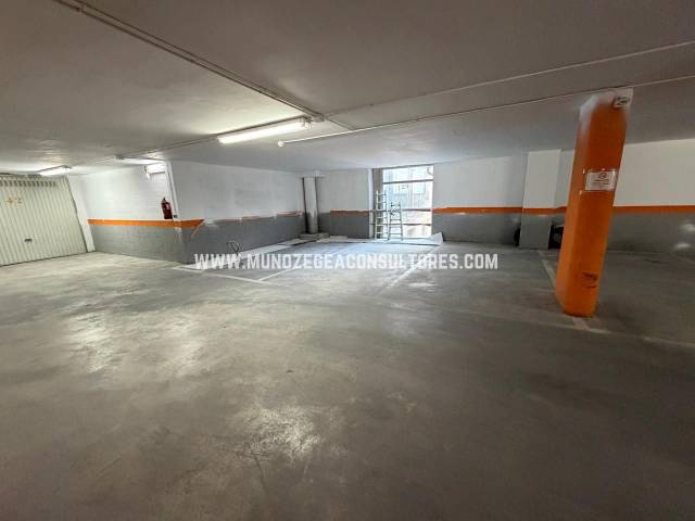 Garaje en Alquiler en Ballesteros en Las Tinajerías - Juderías