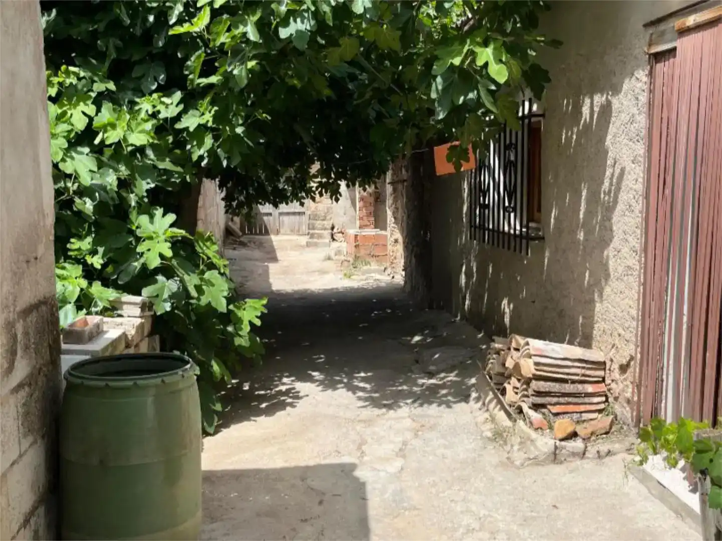 Vista exterior de Pis en venda en Cortes de Baza amb Aire condicionat, Traster i Moblat