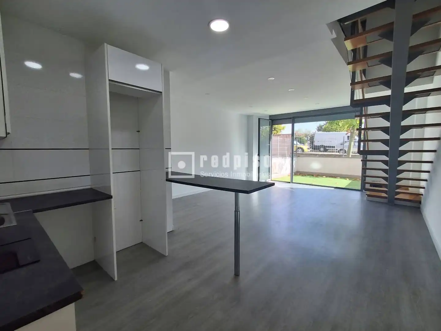 Loft de alquiler en Alcorcón con Aire acondicionado, Calefacción y Jardín privado