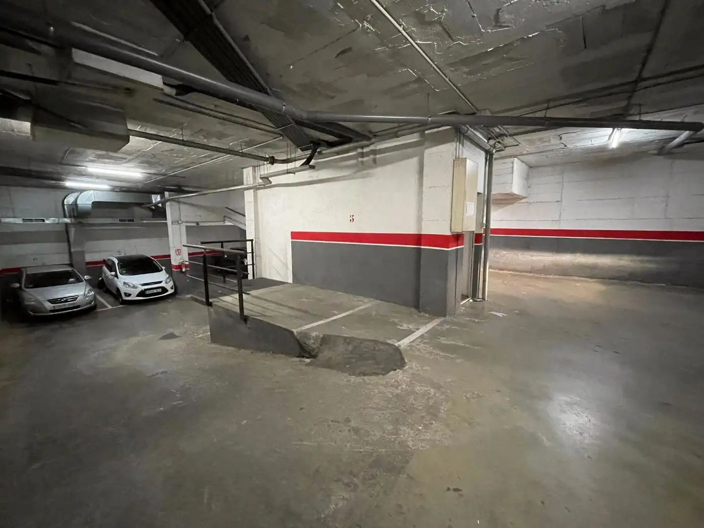Einzelparkplatz zum Verkauf in Carrer de Cervantes 215, imagen 4