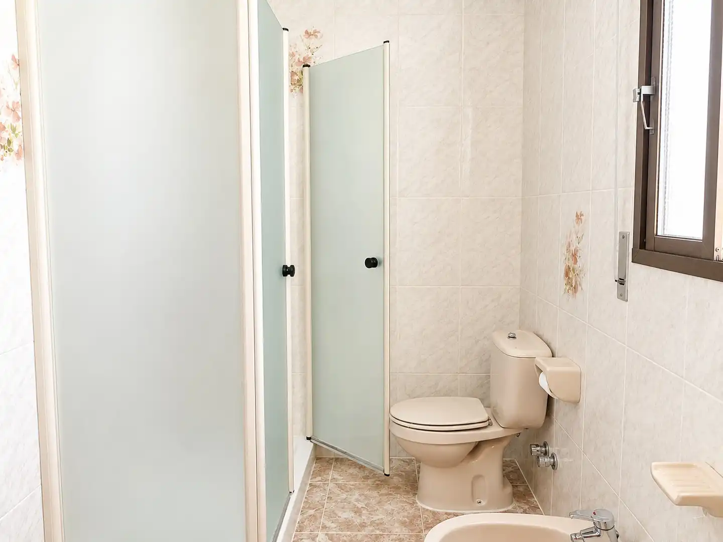 Bathroom of Houses for sale in Chipiona  with Air Conditioner, Terrace and Storage room