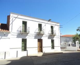 Exterior view of House or chalet for sale in Retamal de Llerena