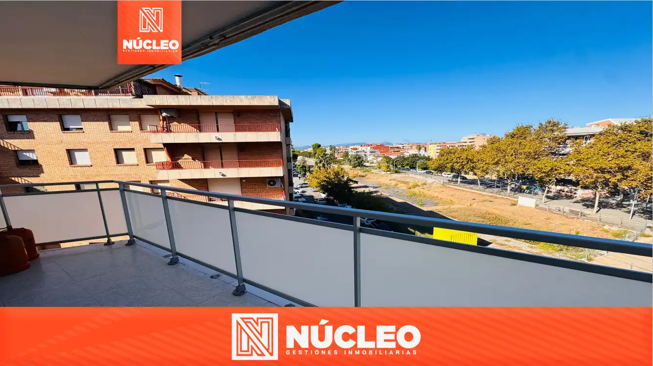 Flat with lift for sale in Carrer del Carril