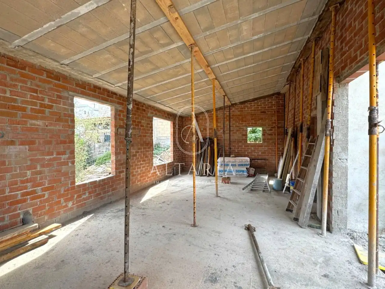 Casa con piscina en venta en Calle Empúries, imagen 6