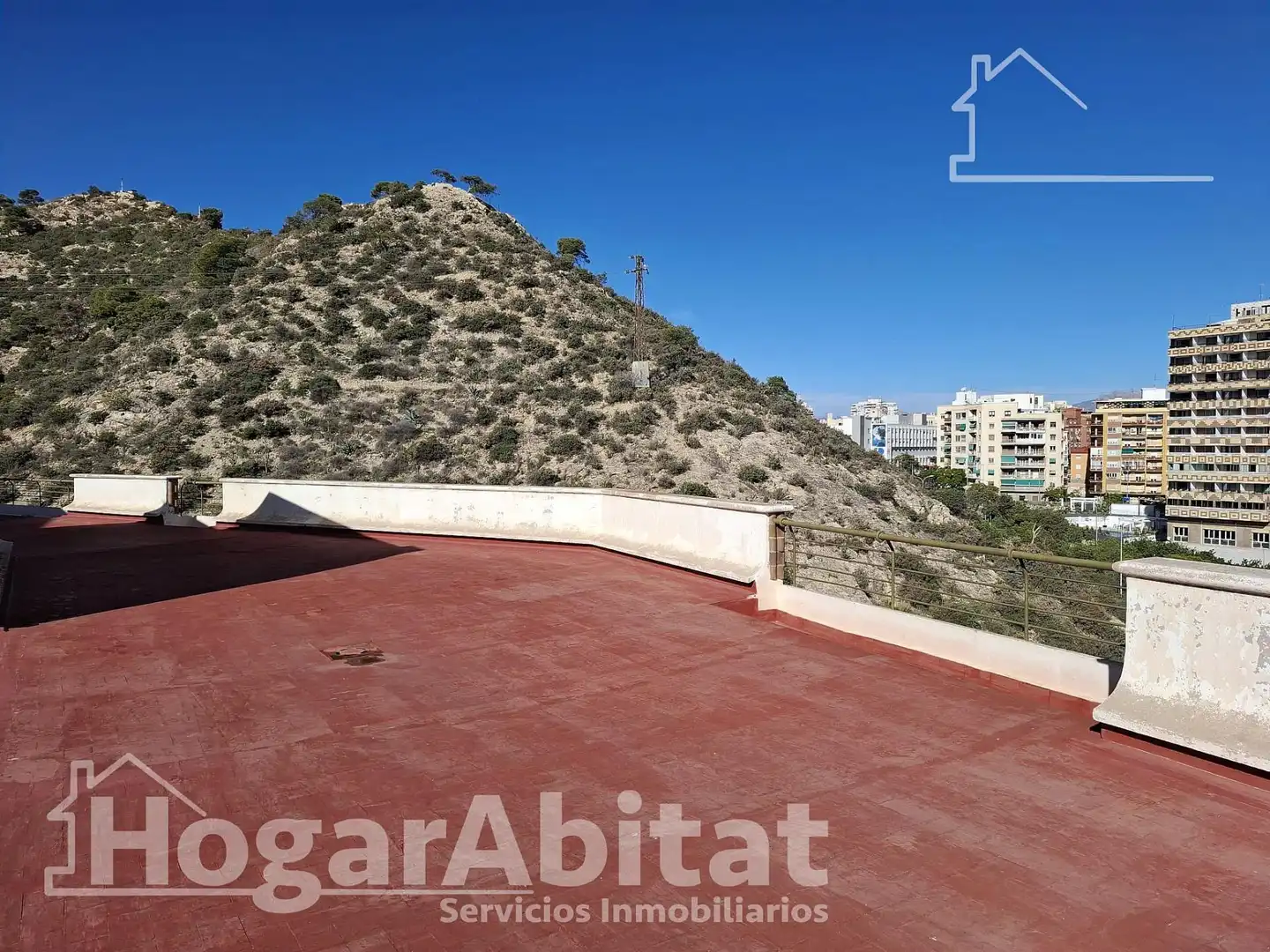 Vista exterior de Pis en venda en Alicante / Alacant amb Aire condicionat, Traster i Moblat