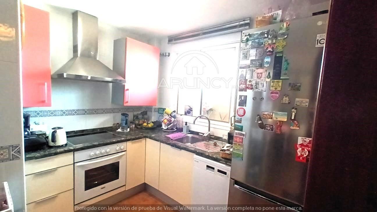 Kitchen of Flat for sale in Alcalá de Guadaira  with Air Conditioner and Balcony