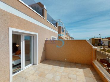 Flat with pool for sale in Pilar de la Horadada ciudad
