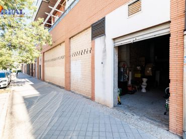 Local comercial en venda a Calle TORRE DE LAS CABEZAS 12