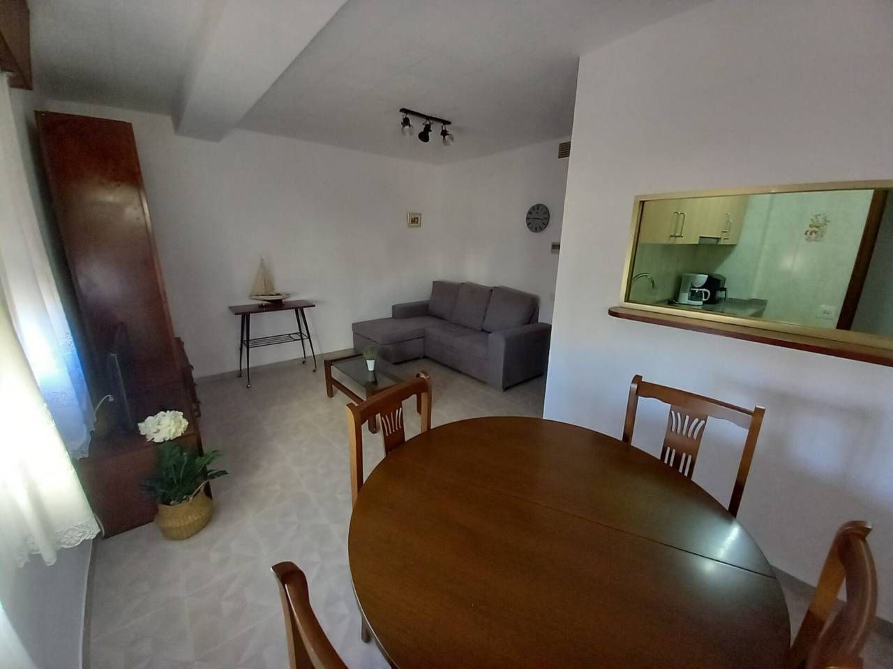 Sala d'estar de Pis de lloguer en Sant Carles de la Ràpita amb Aire condicionat, Calefacció i Moblat