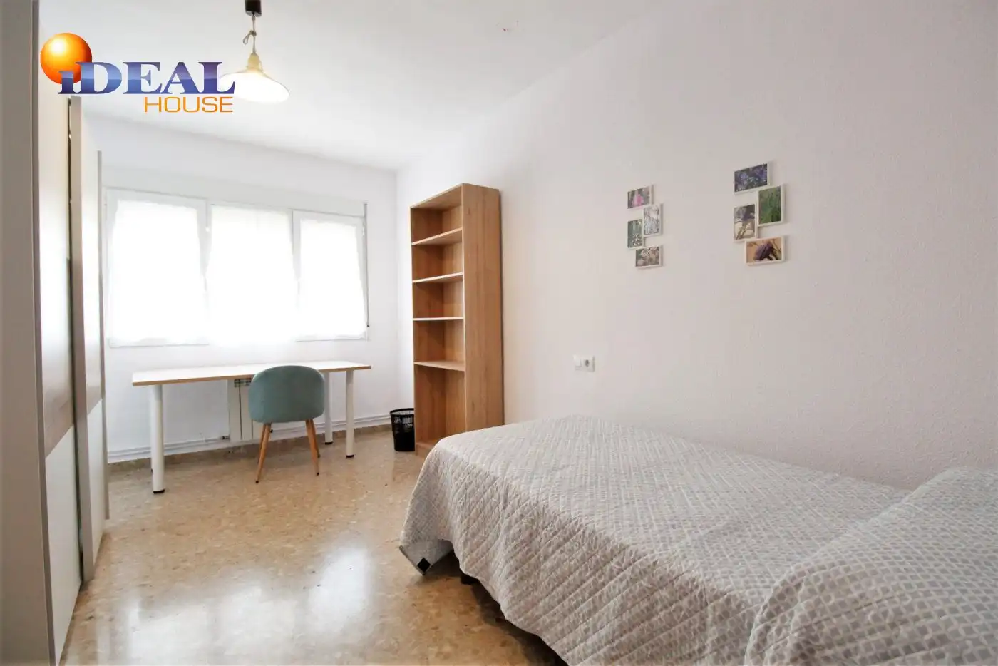 Bedroom of Flat for rent in Granada  with Heating and Storage room