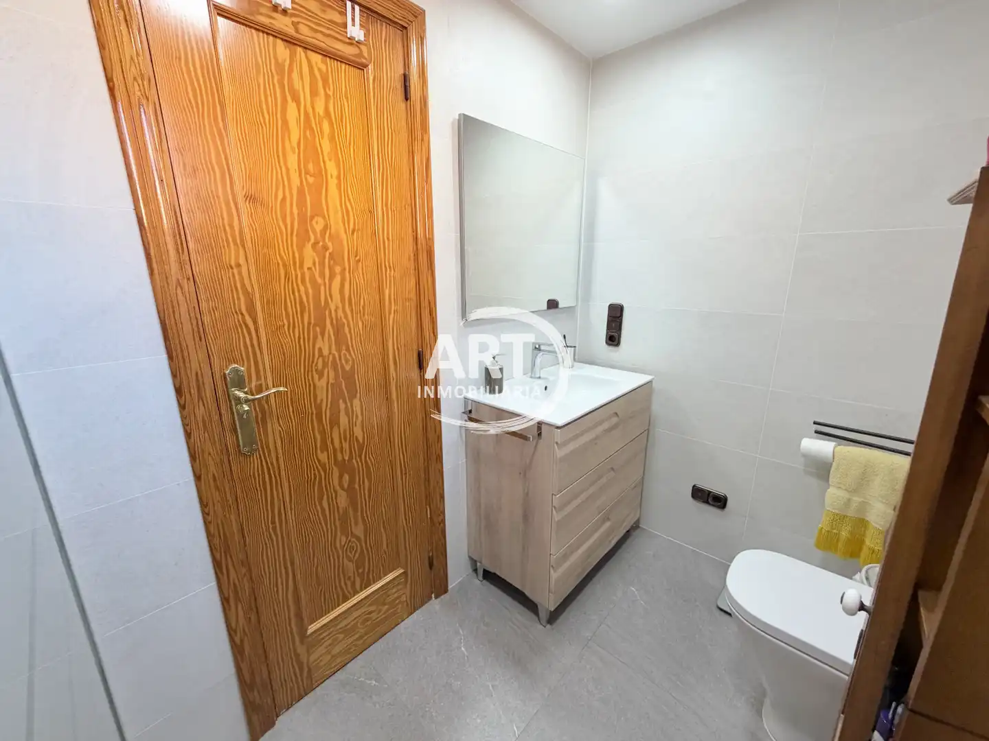 Bathroom of Houses for sale in Riba-roja de Túria  with Air Conditioner, Heating and Private garden