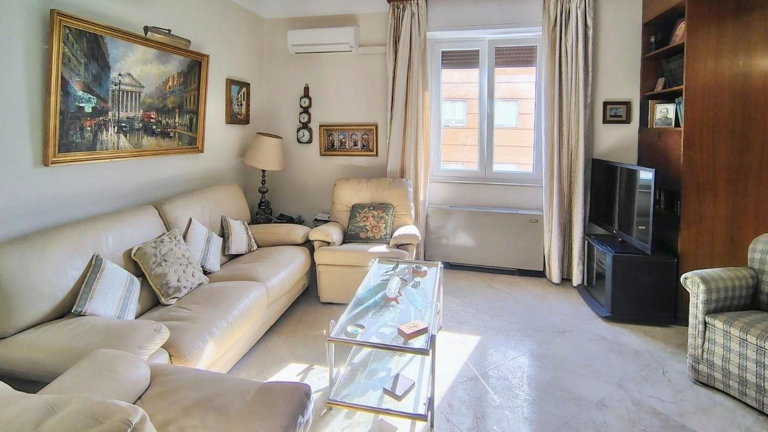 Living room of Flat for sale in Málaga Capital  with Air Conditioner, Terrace and Balcony