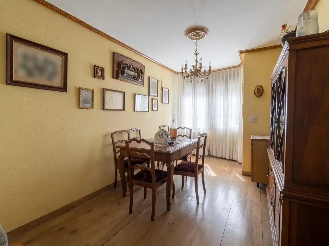Comedor de Piso en venta en Morcín