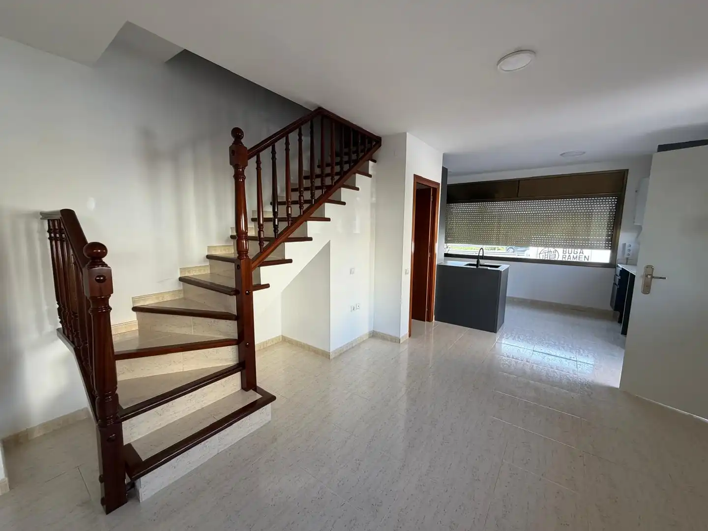 Maison mitoyenne avec terrasse à louer à Carrer del Vallespir, imagen 16