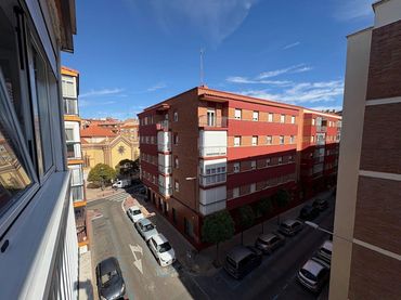 Pis amb ascensor de lloguer a Calle artesania