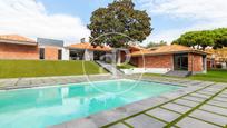 Swimming pool of House or chalet for sale in El Masnou  with Air Conditioner, Heating and Private garden