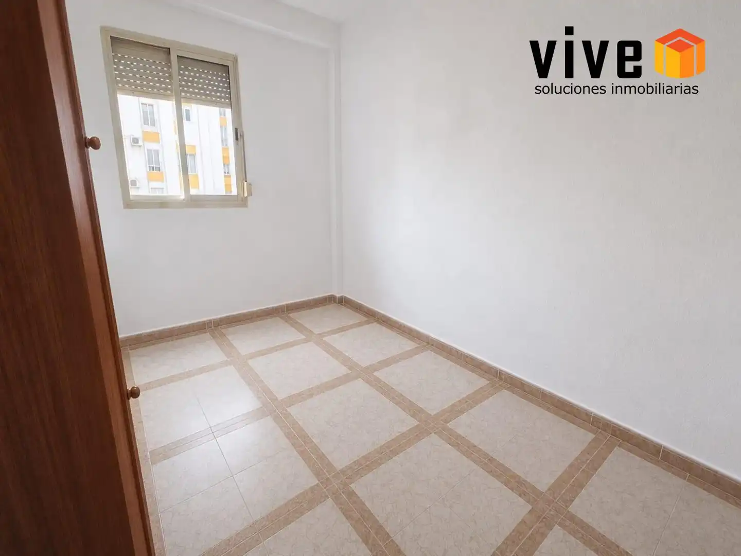 Bedroom of Flat for sale in Sevilla  with Air Conditioner and Heating
