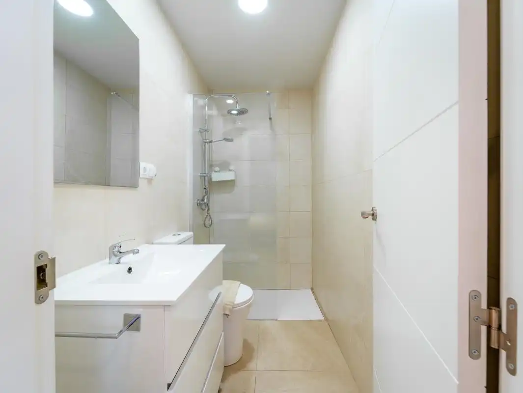 Baño de Planta baja en venta en Málaga con Aire acondicionado, Calefacción y Terraza