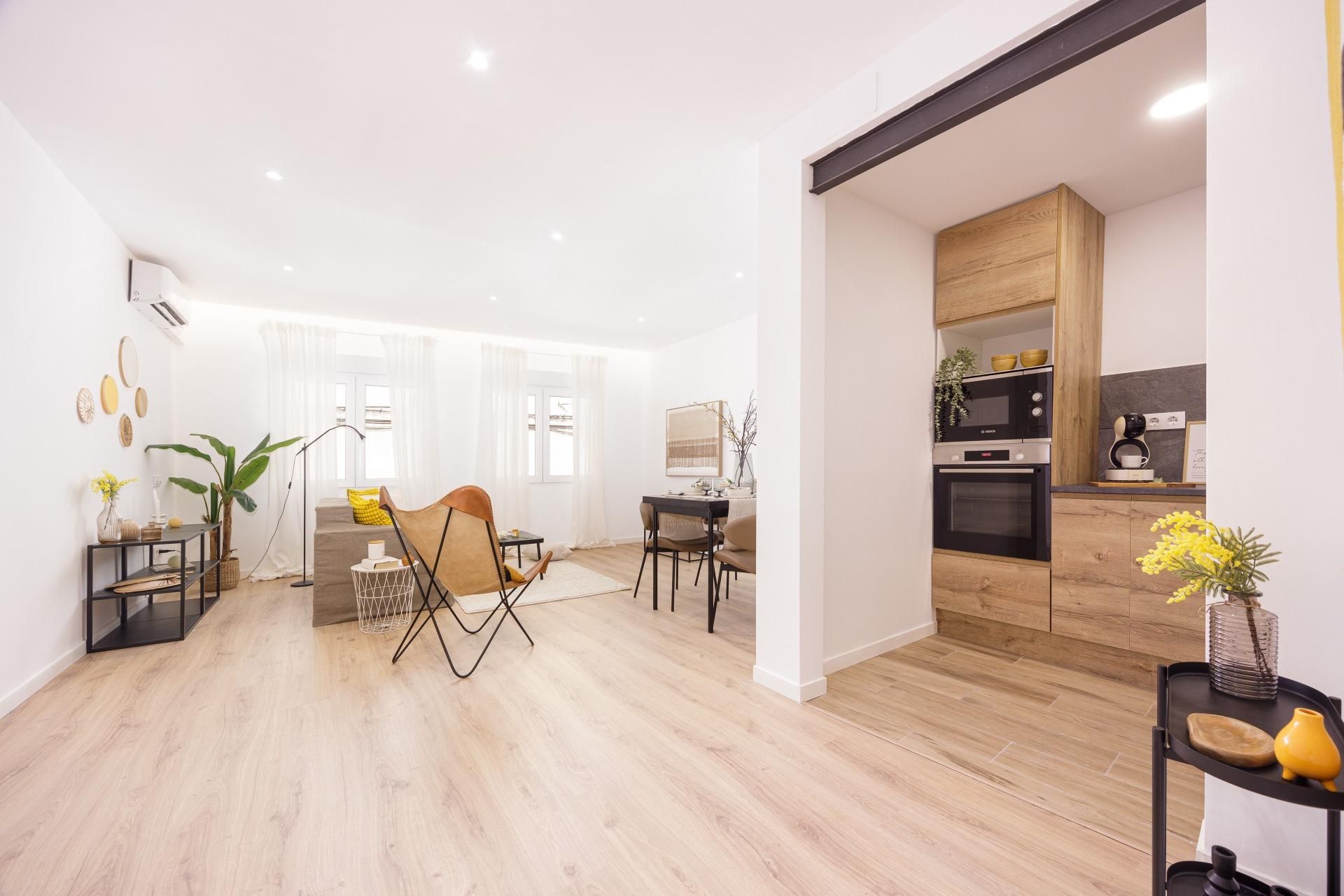 Sala d'estar de Pis en venda en Igualada amb Calefacció, Parquet i Traster
