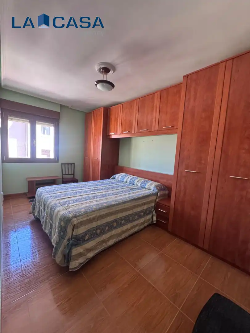 Flat with lift for sale in Lutxana - Llano
