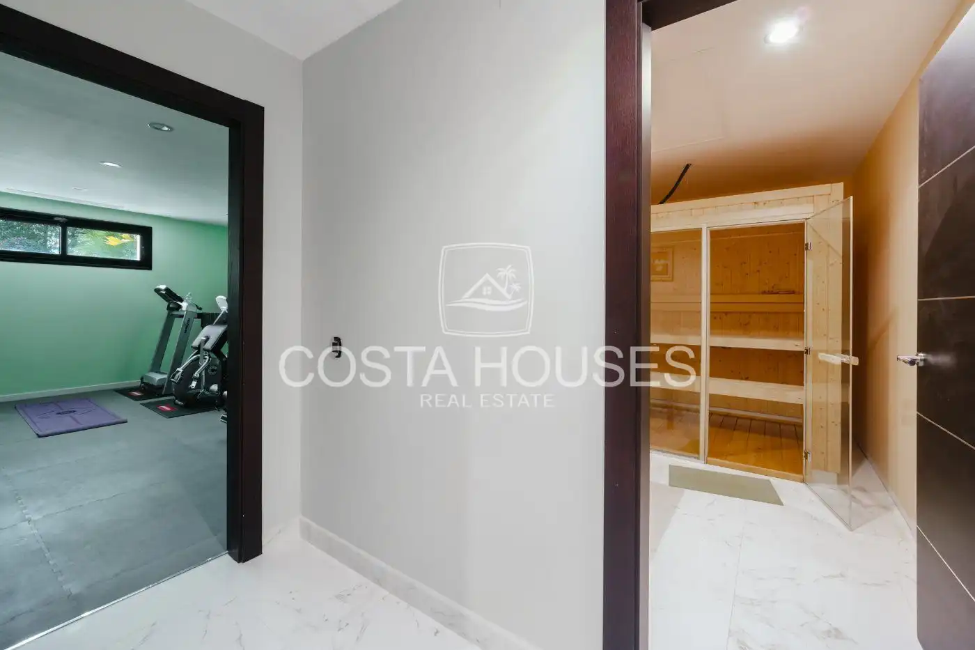 Houses for sale in Jávea / Xàbia  with Air Conditioner, Private garden and Terrace