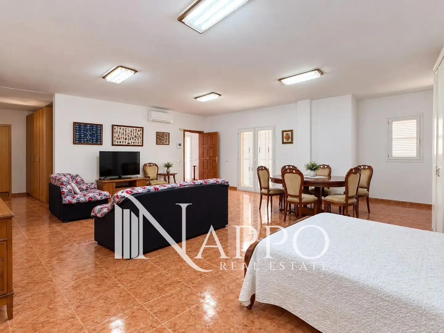 Sala d'estar de Edifici en venda en Población de Arroyo