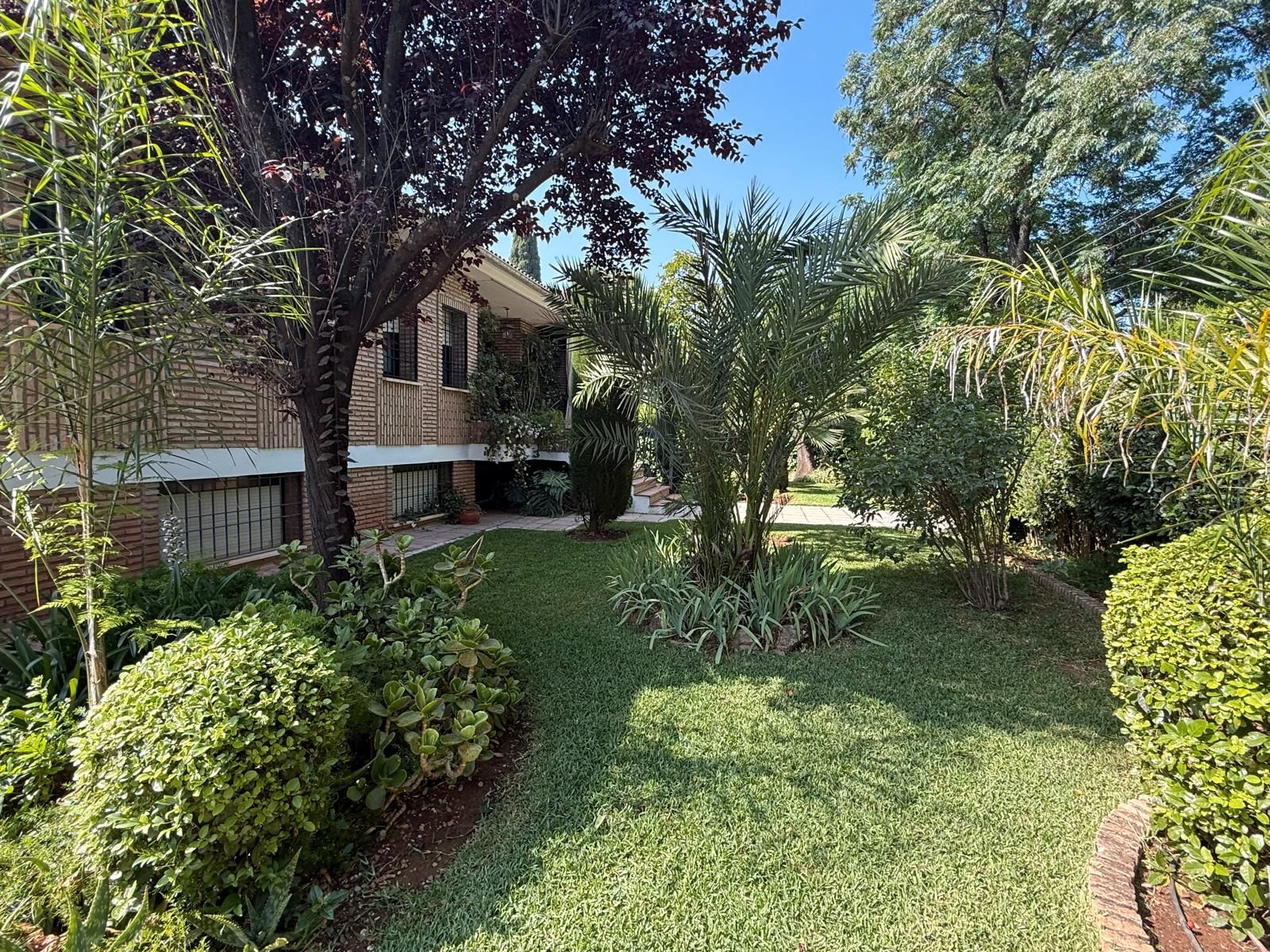 Jardí de Casa o xalet en venda en  Córdoba Capital amb Aire condicionat i Calefacció