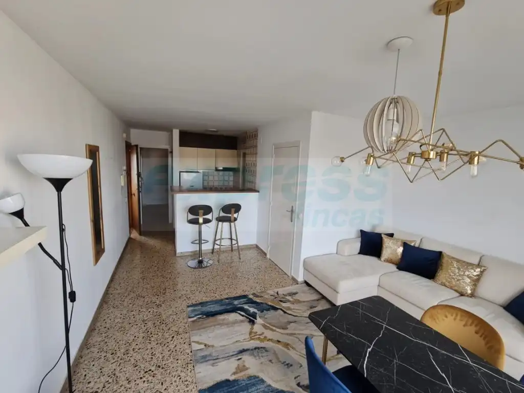 Sala de estar de Ático en venta en Calella con Terraza, Horno y Balcón