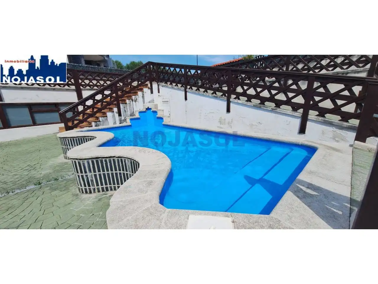 Piscina de Apartamento de alquiler en Noja con Calefacción, Terraza y Amueblado