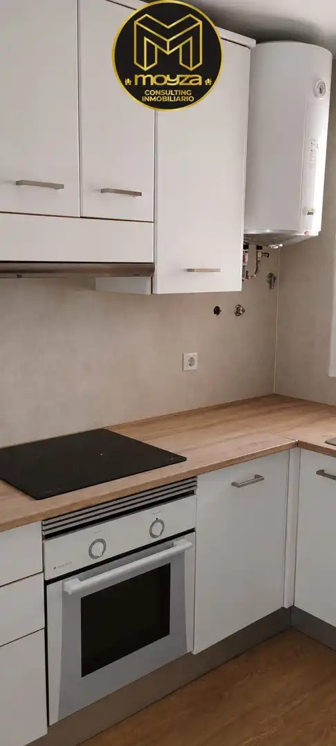 Cuina de Dúplex en venda en Linares amb Aire condicionat, Calefacció i Balcó