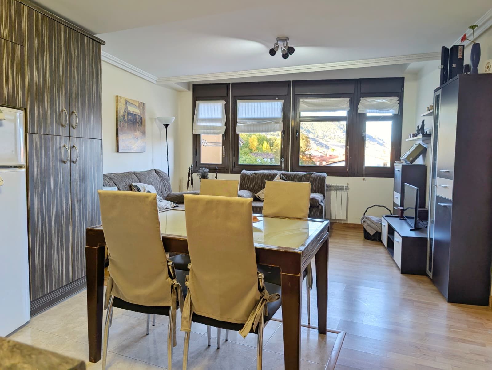 Comedor de Apartamento en venta en Ezcaray con Calefacción, Trastero y Amueblado