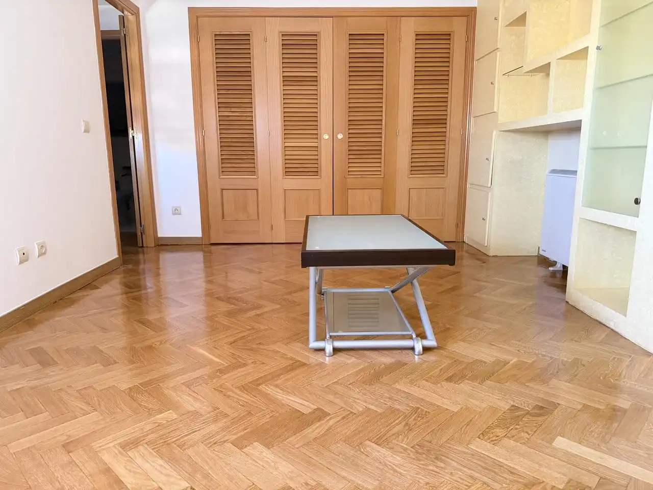Flat for rent in Calle de los Timbales, Cuatro vientos