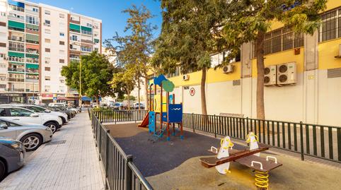 Foto 4 de Pis en venda a Plaza Basconia, Los Castillejos - La Trinidad, Málaga