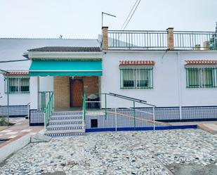 Vista exterior de Casa o xalet en venda en Ogíjares amb Aire condicionat, Calefacció i Jardí privat