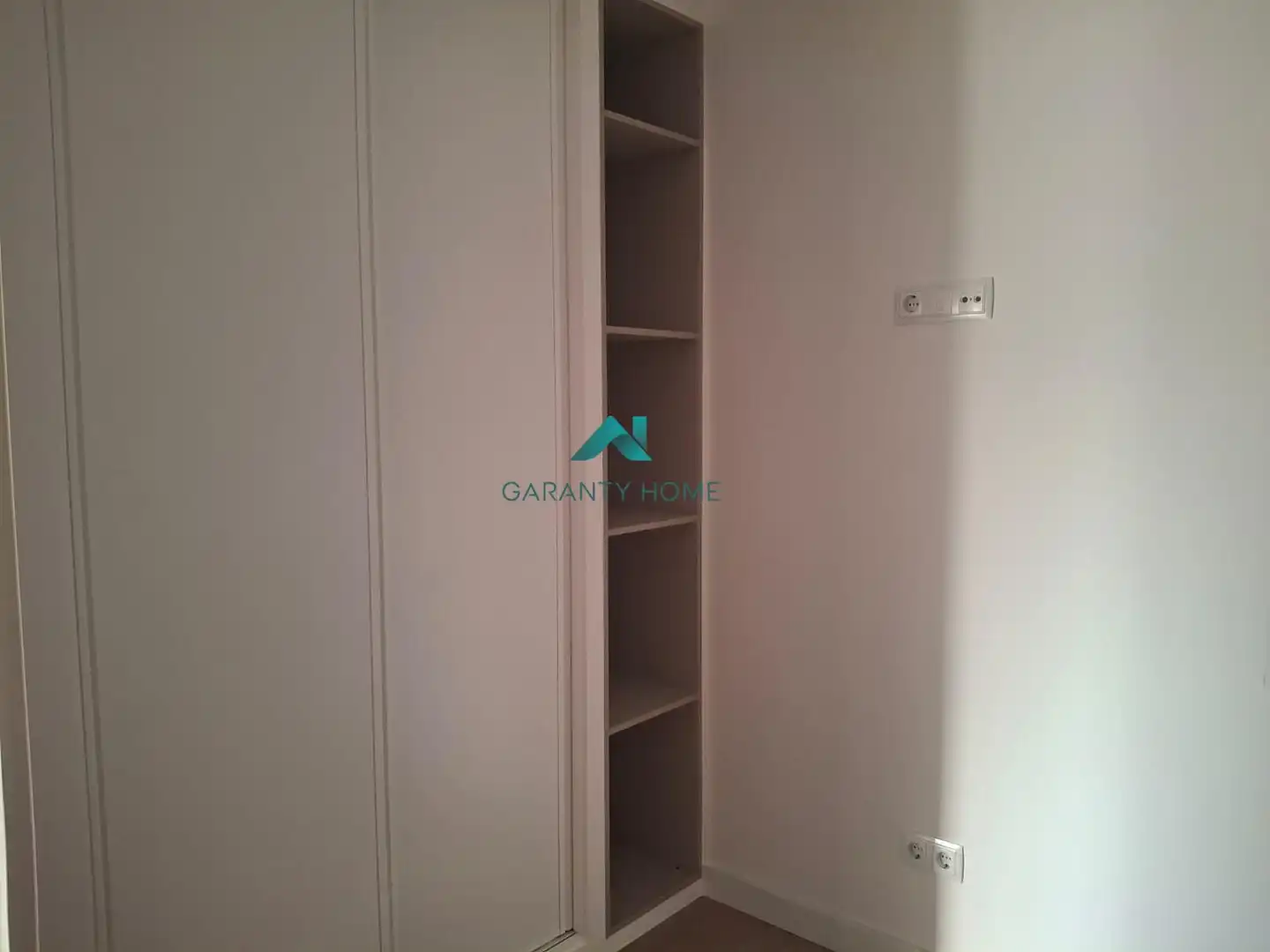 Bedroom of Flat for rent in Madrid  with Air Conditioner, Heating and Terrace