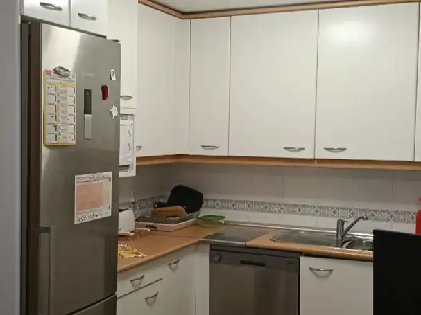 Cocina de Casa o chalet en venta en San Fernando de Henares con Aire acondicionado, Calefacción y Jardín privado