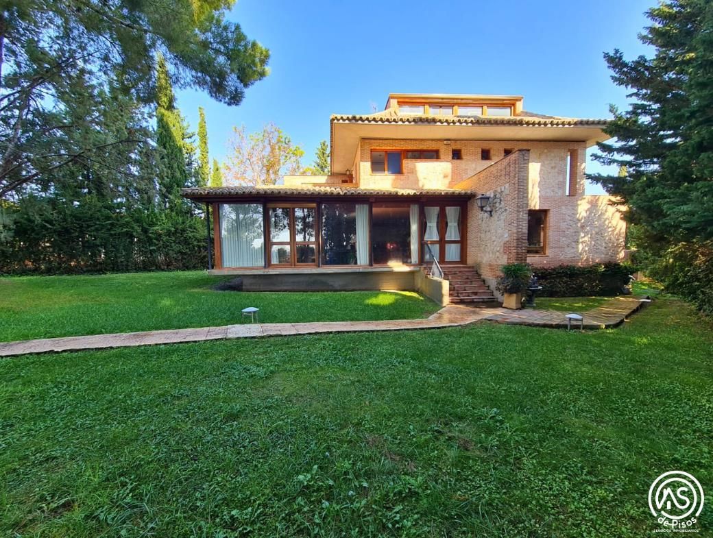 Casa o chalet en venta en Calle Río Cinca, 24, Zuera