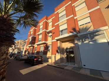 Piso con ascensor en venta en alcala