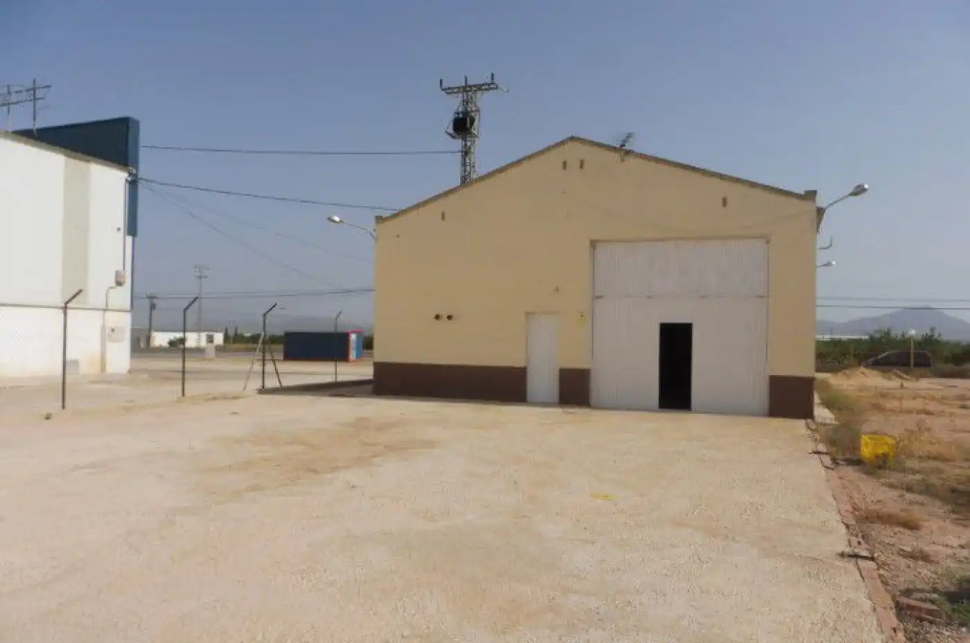 Vista exterior de Nau industrial de lloguer en Fuente Álamo de Murcia