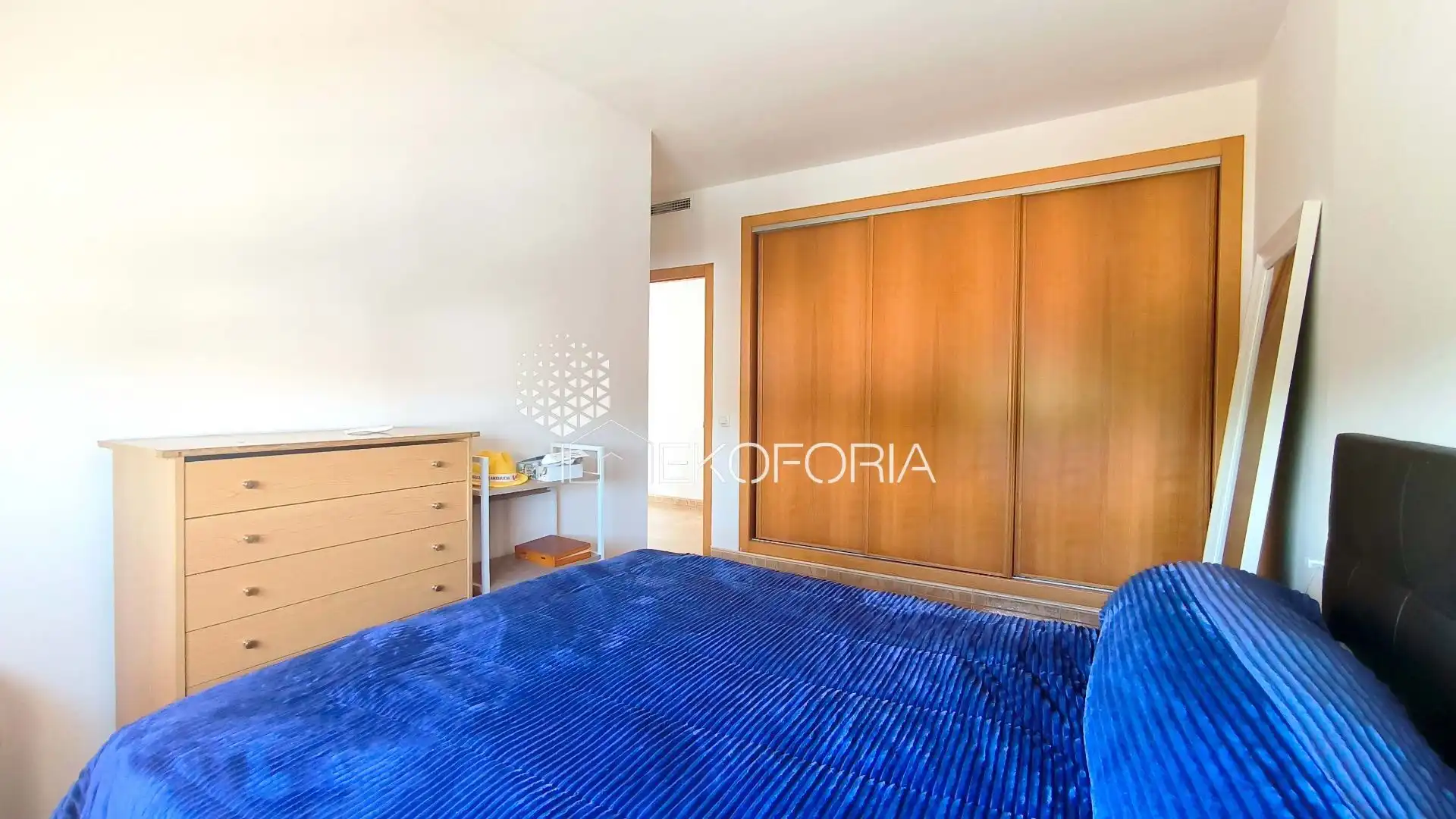 Habitación de Casa adosada en venta en Beneixida con Aire acondicionado, Calefacción y Jardín privado