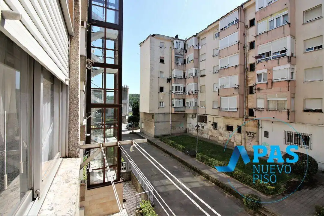 Vista exterior de Piso en venta en Camargo con Calefacción y Amueblado
