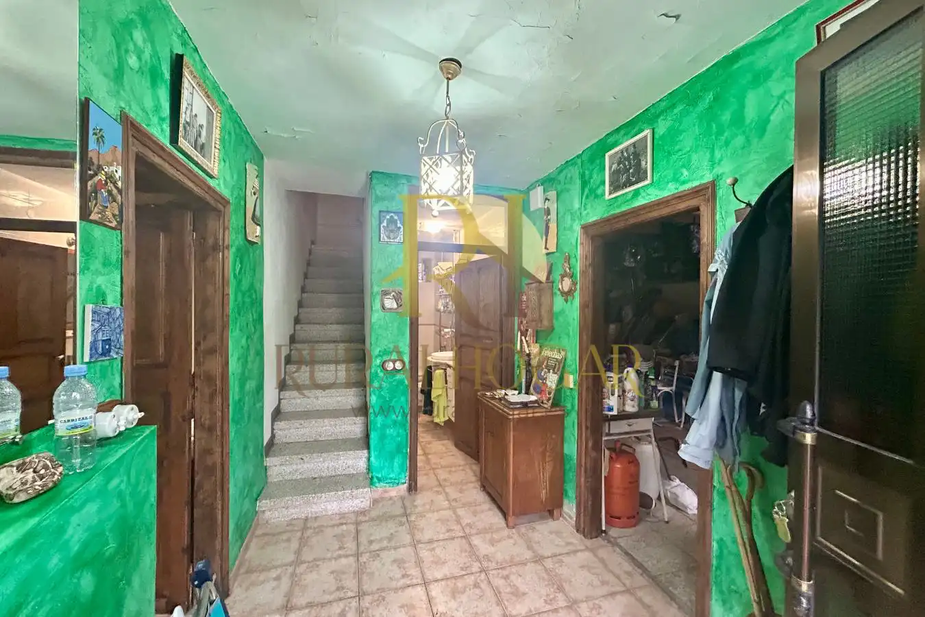 Detached homes for sale in Boñar