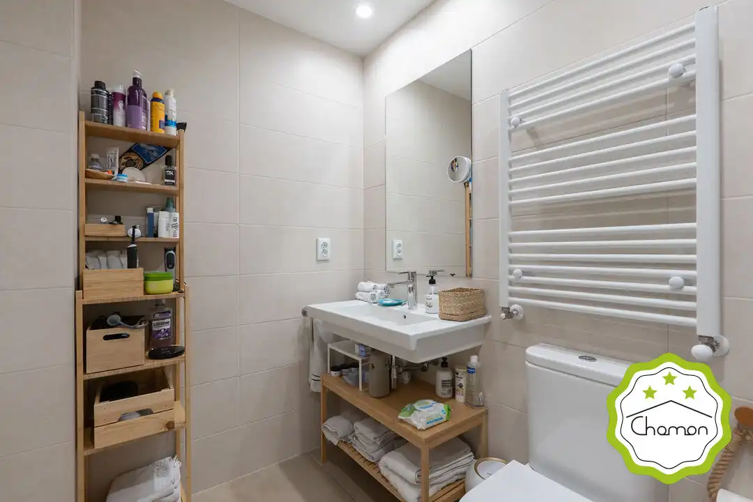 Baño de Ático en venta en Urduliz con Calefacción, Terraza y Trastero