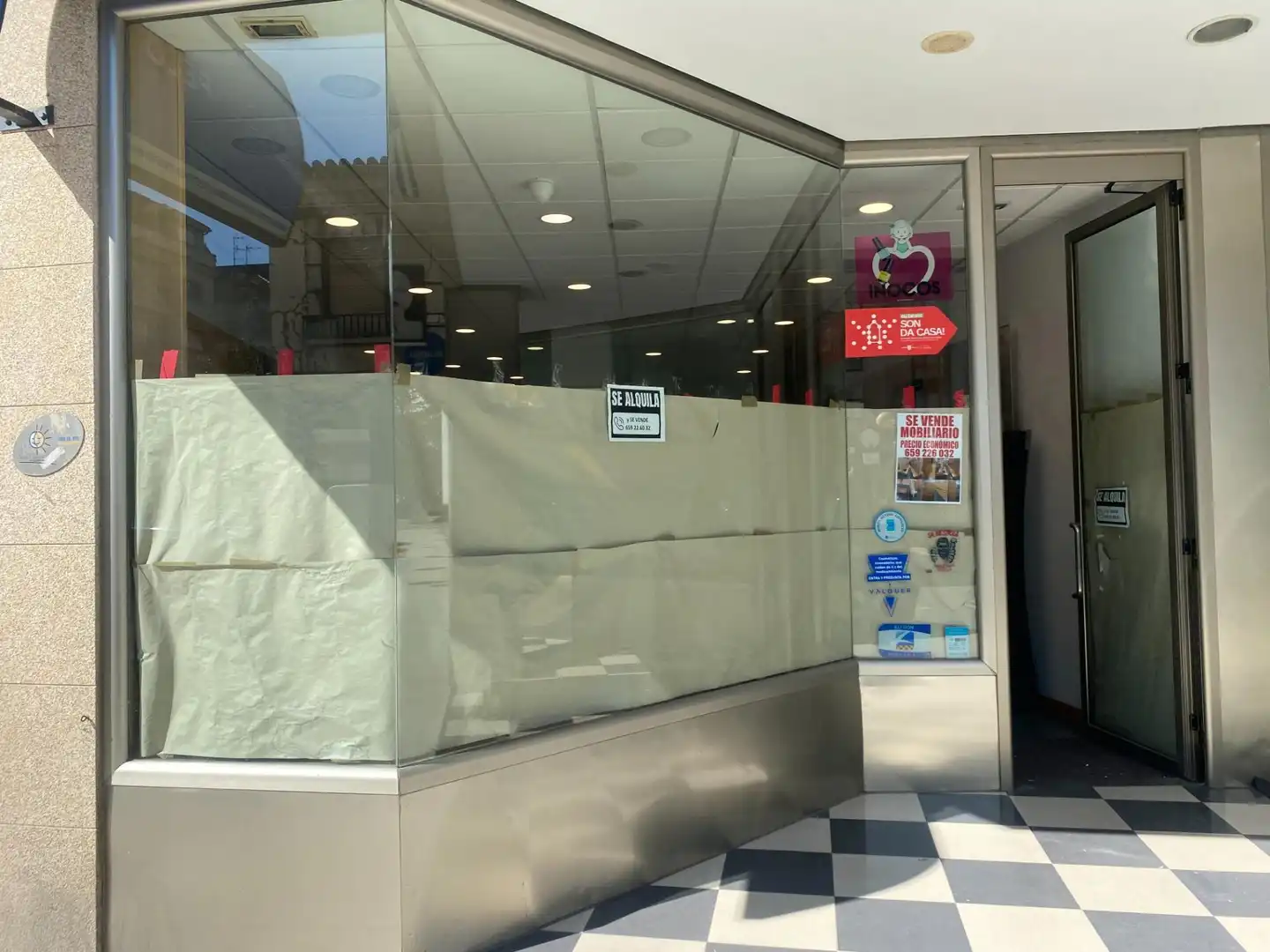 Local comercial en venda a Calle VICENTE RISCO