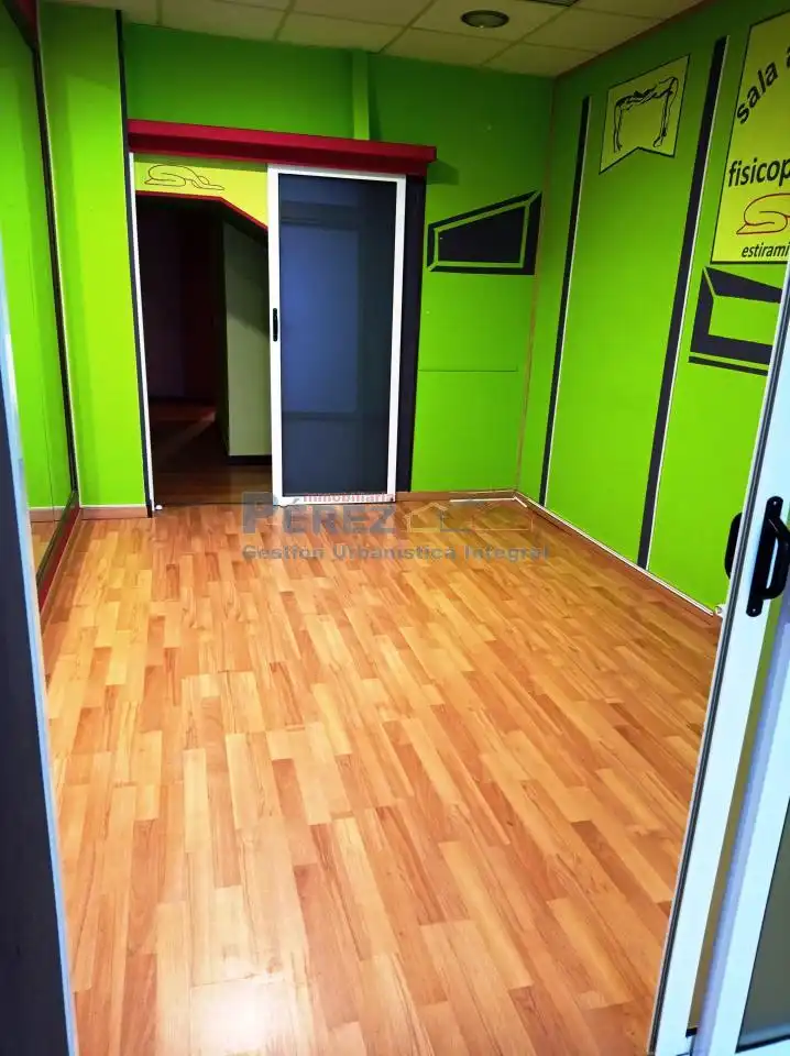 Local commercial à vendre à Fene, imagen 6