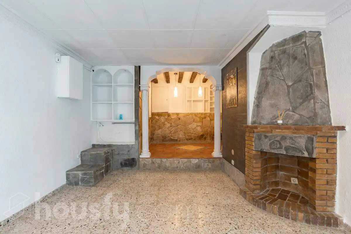 Piso en venta en Castelldefels con Aire acondicionado, Jardín privado y Terraza