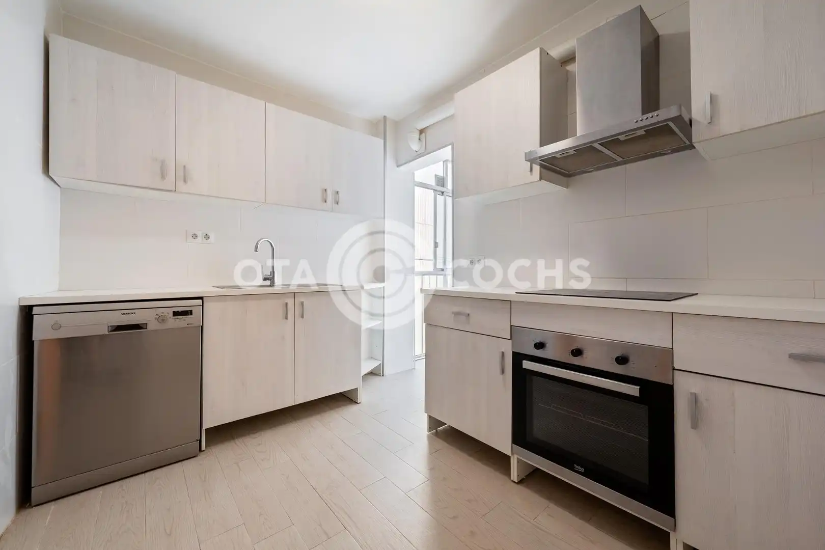 Kitchen of Flat for sale in Reus  with Air Conditioner and Heating
