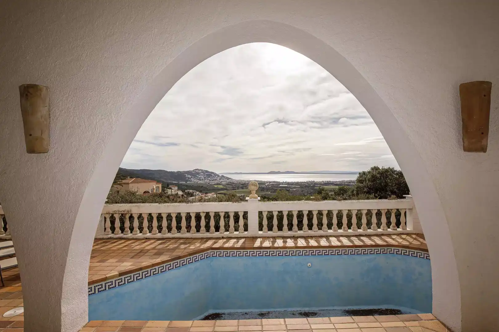 Piscina de Casa o xalet en venda en Roses amb Aire condicionat, Calefacció i Jardí privat